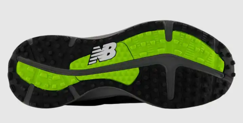New Balance Advantage Spikeless V2| Black Grey